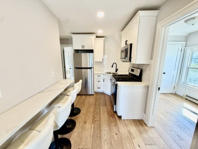 180 Dana Ave, Boston, Massachusetts, 2 Bedrooms Bedrooms, 5 Rooms Rooms,1 BathroomBathrooms,Residential Lease,For Rent,Dana Ave,73539109
