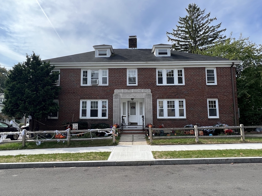 175 Putnam, Quincy, Massachusetts, 2 Bedrooms Bedrooms, 4 Rooms Rooms,1 BathroomBathrooms,Residential Lease,For Rent,Putnam,73539129