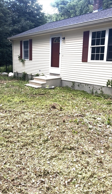 134 Chestnut St, Douglas, Massachusetts, 2 Bedrooms Bedrooms, 4 Rooms Rooms,1 BathroomBathrooms,Residential,For Sale,Chestnut St,73538939
