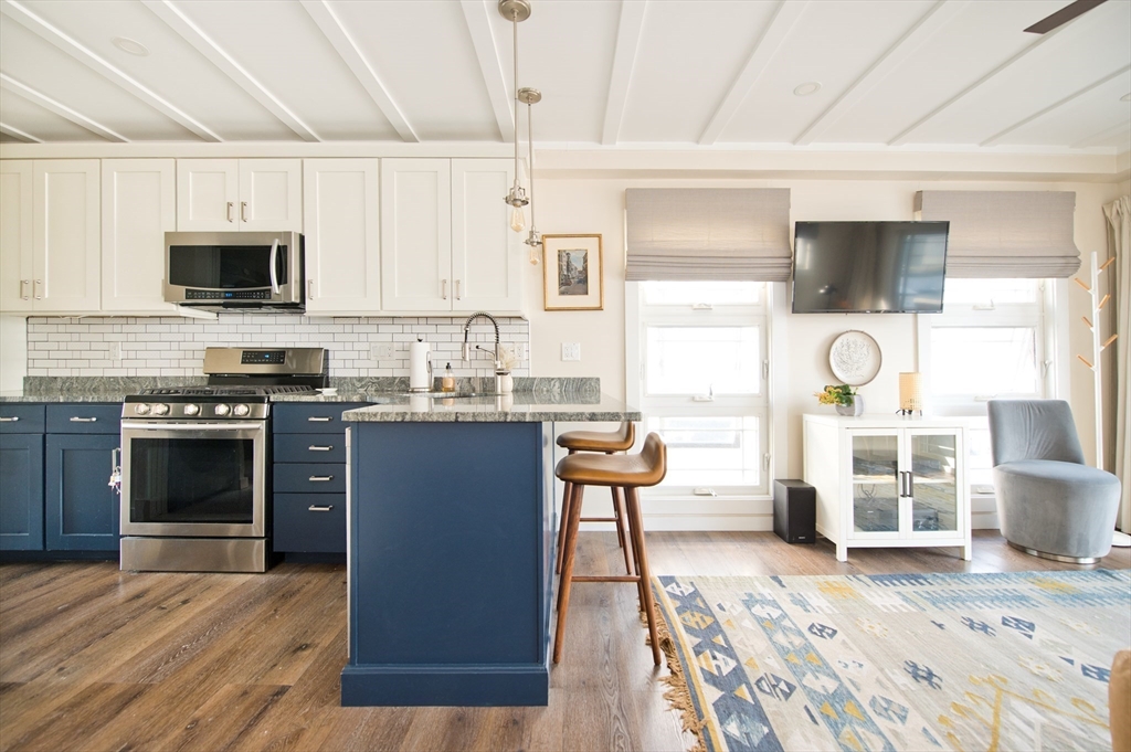 1 Pier 8, Boston, Massachusetts, 1 Bedroom Bedrooms, 3 Rooms Rooms,1 BathroomBathrooms,Residential,For Sale,Pier 8,73538974