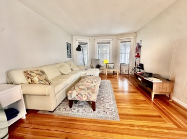 36 Simpson Ave, Somerville, Massachusetts, 4 Bedrooms Bedrooms, 7 Rooms Rooms,2 BathroomsBathrooms,Residential Lease,For Rent,Simpson Ave,73539164