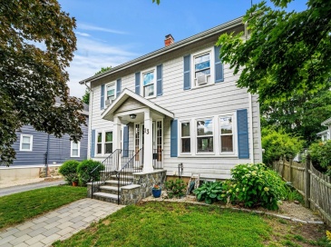 13 Sapphire Rd, Marblehead, Massachusetts, 4 Bedrooms Bedrooms, 8 Rooms Rooms,1.5 BathroomsBathrooms,Residential Lease,For Rent,Sapphire Rd,73539163