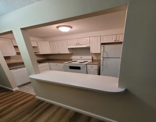 180 Main St, Bridgewater, Massachusetts, 1 Bedroom Bedrooms, 4 Rooms Rooms,1 BathroomBathrooms,Residential,For Sale,Main St,73539217