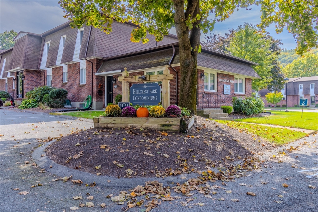 31 Hillcrest, South Hadley, Massachusetts, 1 Bedroom Bedrooms, 4 Rooms Rooms,1 BathroomBathrooms,Residential Lease,For Rent,Hillcrest,73539222