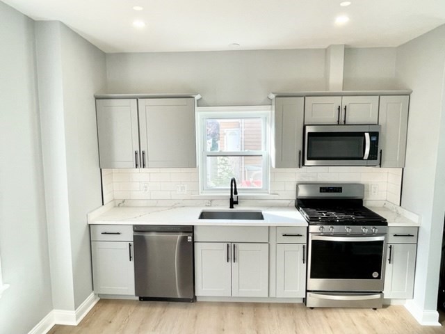 38 Oneida St., Lynn, Massachusetts, 3 Bedrooms Bedrooms, 6 Rooms Rooms,1 BathroomBathrooms,Residential Lease,For Rent,Oneida St.,73483719