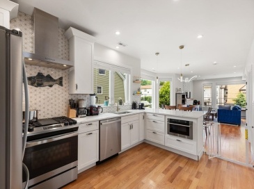 27 Hancock St, Medford, Massachusetts, 3 Bedrooms Bedrooms, 7 Rooms Rooms,2 BathroomsBathrooms,Residential Lease,For Rent,Hancock St,73539173
