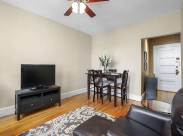 2 Arlington, Cambridge, Massachusetts, 1 Bedroom Bedrooms, 3 Rooms Rooms,1 BathroomBathrooms,Residential Lease,For Rent,Arlington,73539172