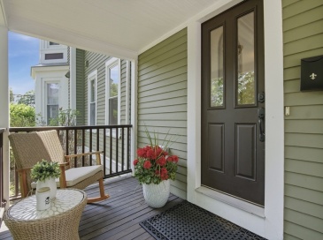 19 Eliot St, Natick, Massachusetts, 2 Bedrooms Bedrooms, 5 Rooms Rooms,2.5 BathroomsBathrooms,Residential,For Sale,Eliot St,73539014