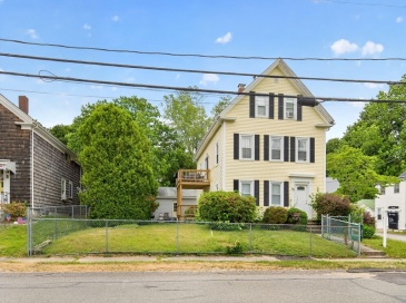 90 Oak Street, Middleboro, Massachusetts, 2 Bedrooms Bedrooms, 4 Rooms Rooms,1 BathroomBathrooms,Residential Lease,For Rent,Oak Street,73539204