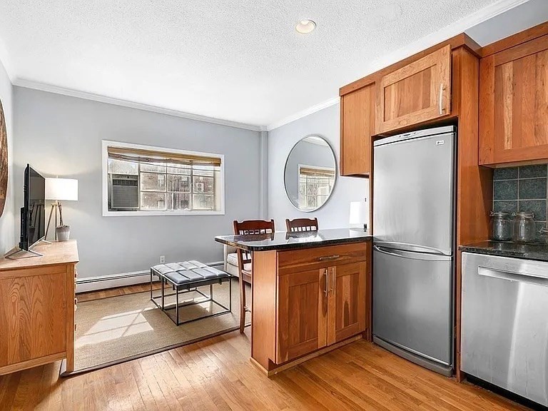 511 Beacon, Boston, Massachusetts, 1 Bedroom Bedrooms, 4 Rooms Rooms,1 BathroomBathrooms,Residential Lease,For Rent,Beacon,73539261