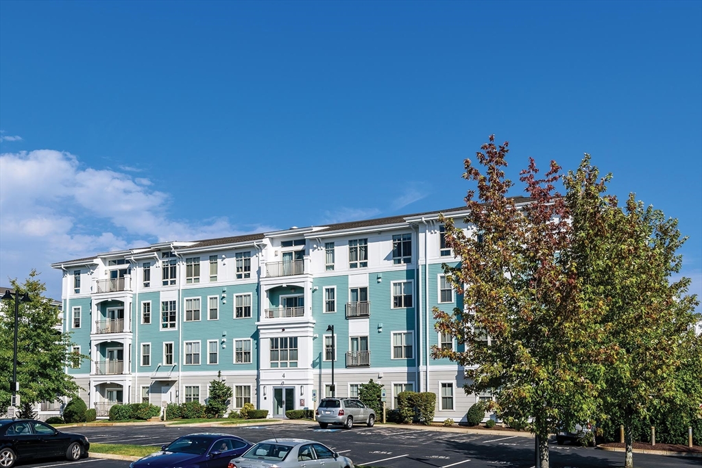 4 Repton Cir, Watertown, Massachusetts, 1 Bedroom Bedrooms, 2 Rooms Rooms,1 BathroomBathrooms,Residential,For Sale,Repton Cir,73538957