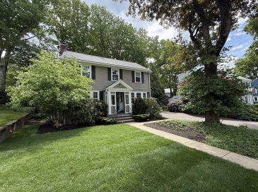 24 Beverly Rd, Newton, Massachusetts, 4 Bedrooms Bedrooms, 9 Rooms Rooms,1.5 BathroomsBathrooms,Residential Lease,For Rent,Beverly Rd,73527673 24 Beverly Rd, Newton, Massachusetts, 4 Bedrooms Bedrooms, 9 Rooms Rooms,1.5 BathroomsBathrooms,Residential Lease,For Rent,Beverly Rd,73527673