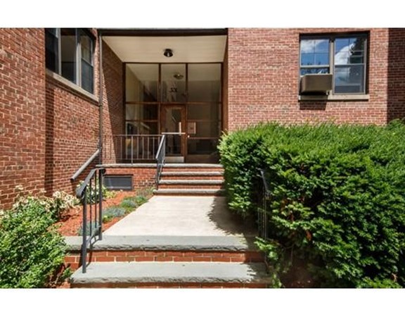 53 Harvard Ave, Brookline, Massachusetts, 1 Bedroom Bedrooms, 4 Rooms Rooms,1 BathroomBathrooms,Residential,For Sale,Harvard Ave,73538406