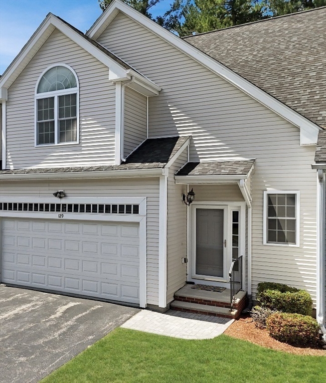 129 Afra, West Boylston, Massachusetts, 4 Bedrooms Bedrooms, 8 Rooms Rooms,2.5 BathroomsBathrooms,Residential,For Sale,Afra,73538117