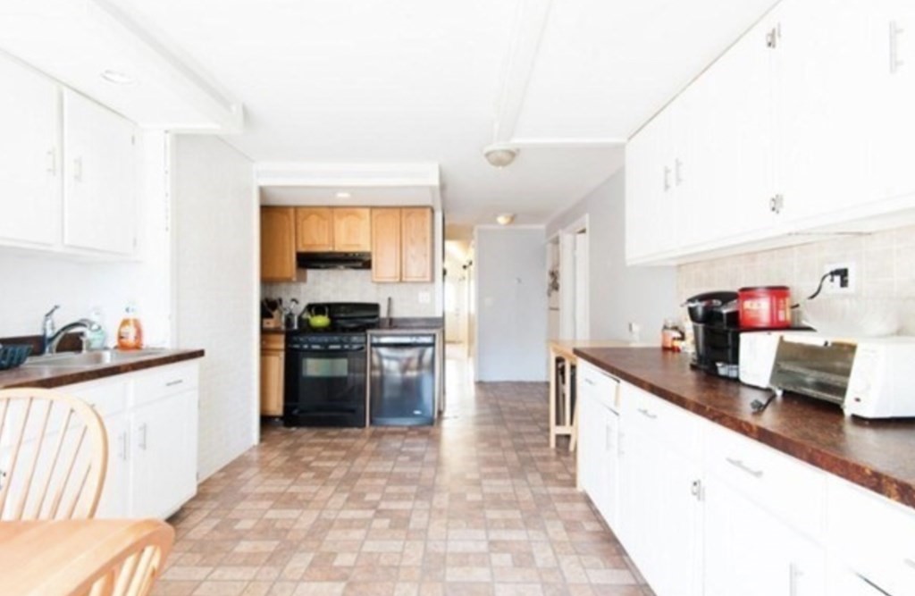 837.5 E 2nd St, Boston, Massachusetts, 4 Bedrooms Bedrooms, 7 Rooms Rooms,1 BathroomBathrooms,Residential Lease,For Rent,E 2nd St,73539312