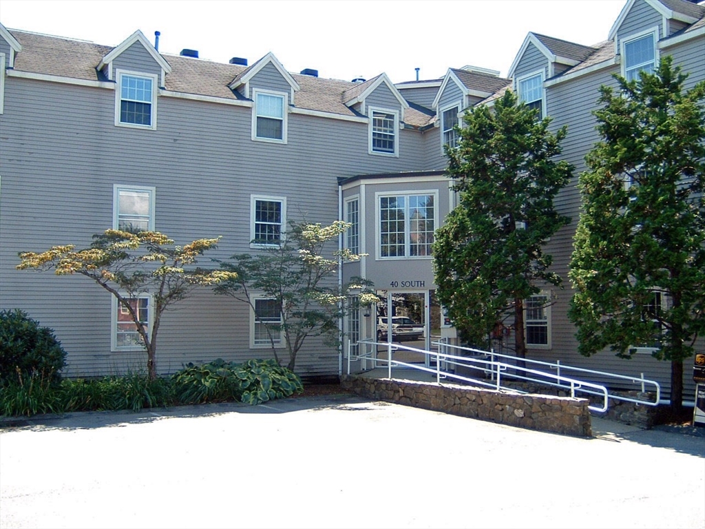 40 South, Marblehead, Massachusetts, ,Commercial Lease,For Rent,South,73539333