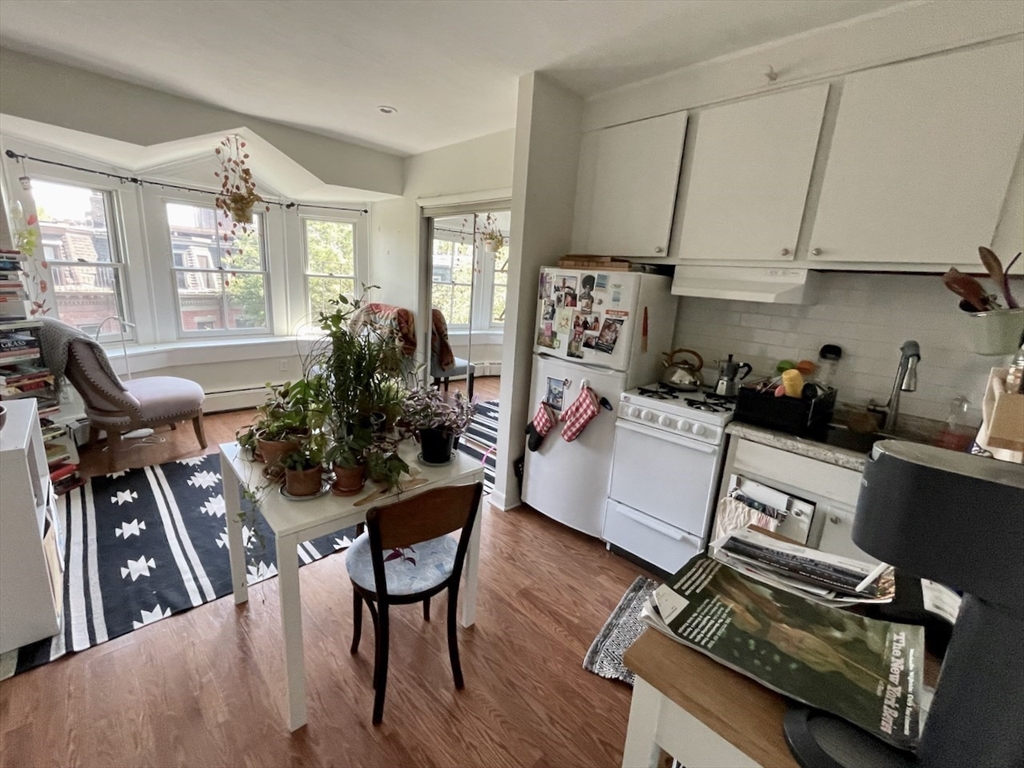 107 Chandler, Boston, Massachusetts, 1 Bedroom Bedrooms, 2 Rooms Rooms,1 BathroomBathrooms,Residential Lease,For Rent,Chandler,73539356