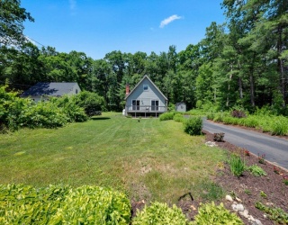 47 Horseshoe Cir, Ware, Massachusetts, 3 Bedrooms Bedrooms, 6 Rooms Rooms,1.5 BathroomsBathrooms,Residential,For Sale,Horseshoe Cir,73539359