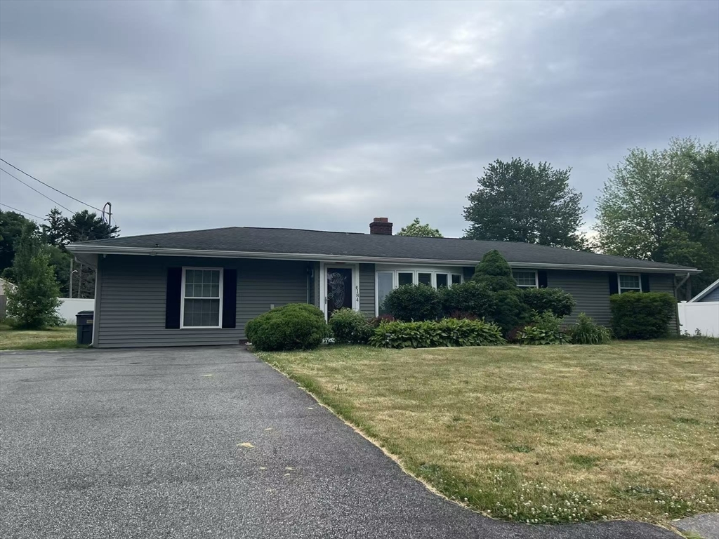 184 Richard Rd, Braintree, Massachusetts, 3 Bedrooms Bedrooms, 7 Rooms Rooms,1.5 BathroomsBathrooms,Residential Lease,For Rent,Richard Rd,73539396