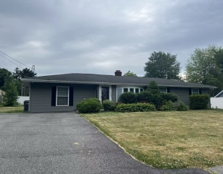 184 Richard Rd, Braintree, Massachusetts, 3 Bedrooms Bedrooms, 7 Rooms Rooms,1.5 BathroomsBathrooms,Residential Lease,For Rent,Richard Rd,73539396