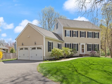 16 Pine St, Easton, Massachusetts, 4 Bedrooms Bedrooms, 8 Rooms Rooms,2.5 BathroomsBathrooms,Residential,For Sale,Pine St,73505409 16 Pine St, Easton, Massachusetts, 4 Bedrooms Bedrooms, 8 Rooms Rooms,2.5 BathroomsBathrooms,Residential,For Sale,Pine St,73505409