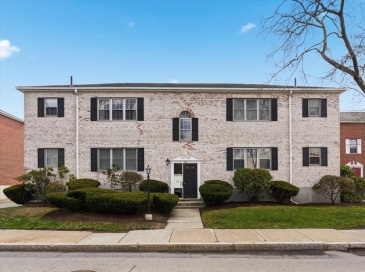207 Lake Shore, Boston, Massachusetts, 2 Bedrooms Bedrooms, 4 Rooms Rooms,1 BathroomBathrooms,Residential,For Sale,Lake Shore,73499028 207 Lake Shore, Boston, Massachusetts, 2 Bedrooms Bedrooms, 4 Rooms Rooms,1 BathroomBathrooms,Residential,For Sale,Lake Shore,73499028