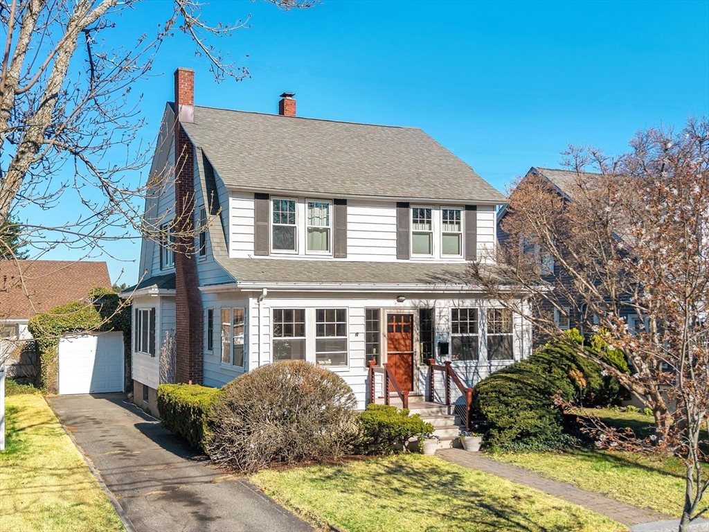 29 Thaxter Rd, Newton, Massachusetts, 3 Bedrooms Bedrooms, 7 Rooms Rooms,2.5 BathroomsBathrooms,Residential,For Sale,Thaxter Rd,73509049