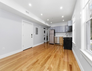 30 Campbell Ave, Revere, Massachusetts, 2 Bedrooms Bedrooms, 3 Rooms Rooms,1 BathroomBathrooms,Residential Lease,For Rent,Campbell Ave,73539476