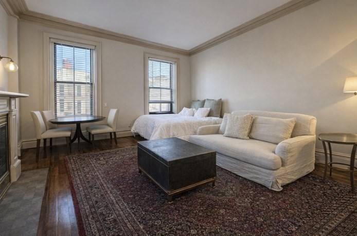 227 Marlborough St, Boston, Massachusetts, 1 Bedroom Bedrooms, 2 Rooms Rooms,1 BathroomBathrooms,Residential Lease,For Rent,Marlborough St,73539498