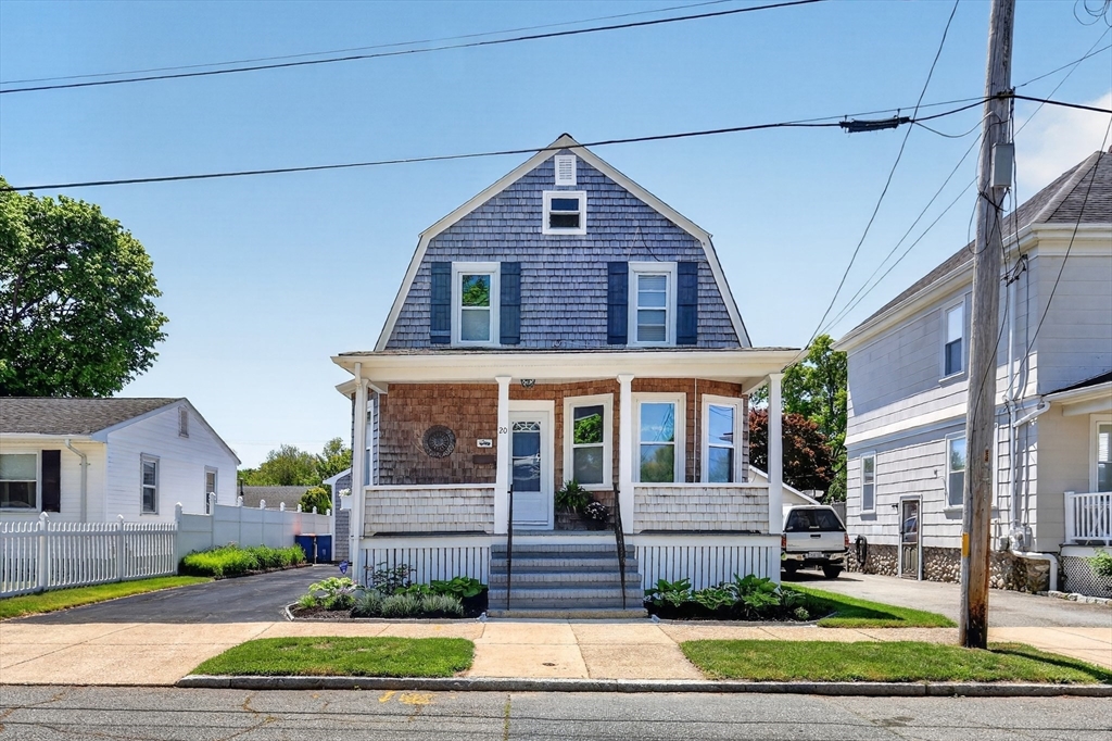20 Ethel St, New Bedford, Massachusetts, 3 Bedrooms Bedrooms, 7 Rooms Rooms,1.5 BathroomsBathrooms,Residential,For Sale,Ethel St,73539430
