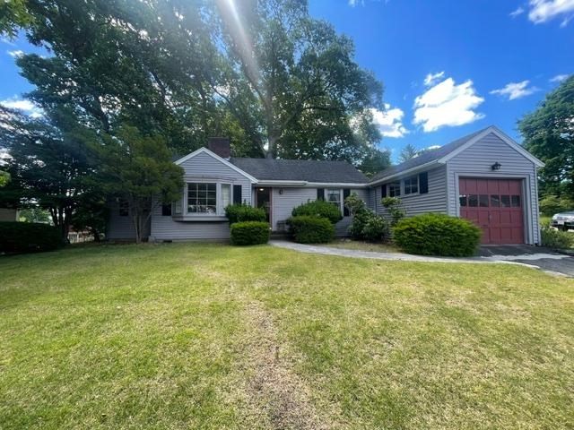 130 Randolph Street, Weymouth, Massachusetts, 2 Bedrooms Bedrooms, 4 Rooms Rooms,1 BathroomBathrooms,Residential,For Sale,Randolph Street,73539533