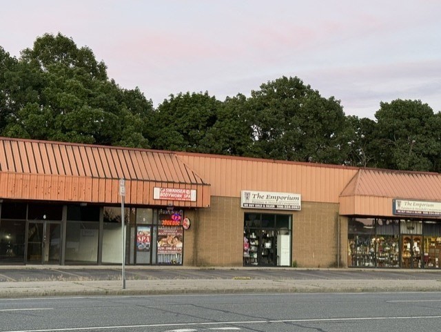 79 Swansea Mall Drive, Swansea, Massachusetts, ,Commercial Lease,For Rent,Swansea Mall Drive,73539564