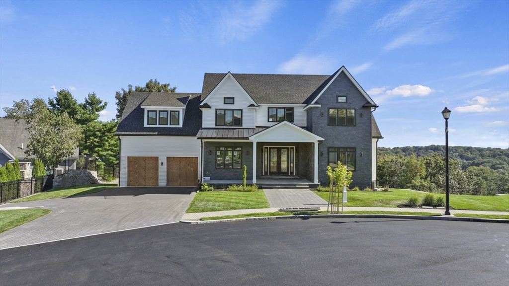 4 Oneil Way, Saugus, Massachusetts, 6 Bedrooms Bedrooms, 27 Rooms Rooms,4.5 BathroomsBathrooms,Residential,For Sale,Oneil Way,73539575