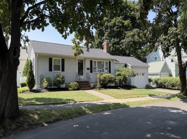 7 Puritan Road, Danvers, Massachusetts, 2 Bedrooms Bedrooms, 5 Rooms Rooms,1 BathroomBathrooms,Residential Lease,For Rent,Puritan Road,73539577 7 Puritan Road, Danvers, Massachusetts, 2 Bedrooms Bedrooms, 5 Rooms Rooms,1 BathroomBathrooms,Residential Lease,For Rent,Puritan Road,73539577