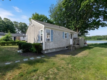 86 Highland Shores Dr, Wareham, Massachusetts, 2 Bedrooms Bedrooms, 4 Rooms Rooms,1 BathroomBathrooms,Residential,For Sale,Highland Shores Dr,73539497 86 Highland Shores Dr, Wareham, Massachusetts, 2 Bedrooms Bedrooms, 4 Rooms Rooms,1 BathroomBathrooms,Residential,For Sale,Highland Shores Dr,73539497