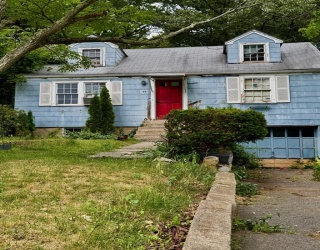 96 Higgins Rd, Framingham, Massachusetts, 4 Bedrooms Bedrooms, 7 Rooms Rooms,1 BathroomBathrooms,Residential,For Sale,Higgins Rd,73539580