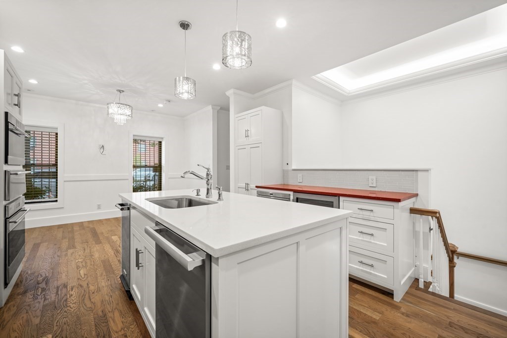 378 Columbus Ave, Boston, Massachusetts, 2 Bedrooms Bedrooms, 6 Rooms Rooms,3 BathroomsBathrooms,Residential Lease,For Rent,Columbus Ave,73539409