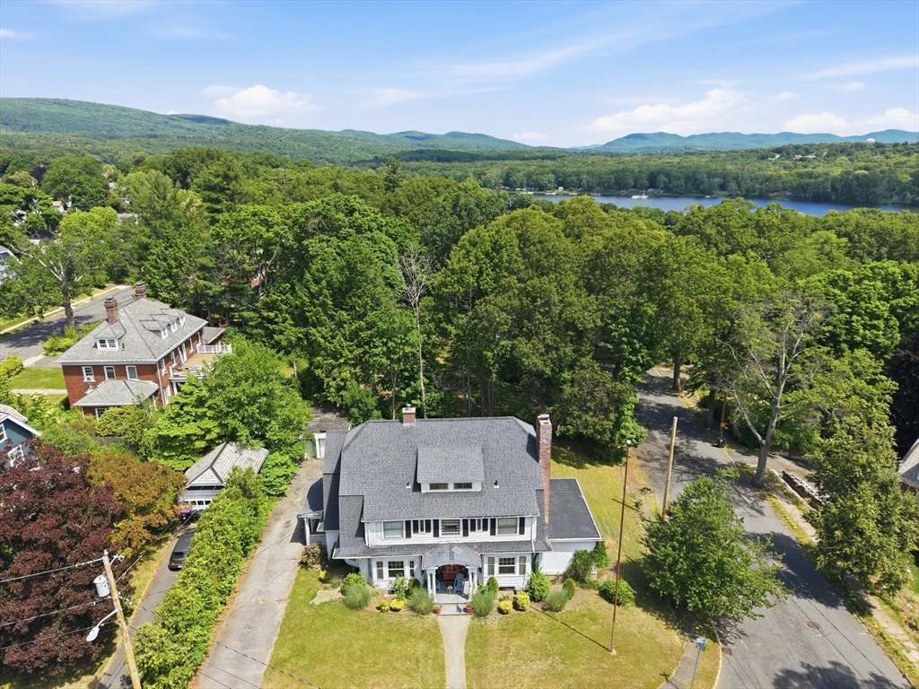 45 Yale St, Holyoke, Massachusetts, 5 Bedrooms Bedrooms, 11 Rooms Rooms,3.5 BathroomsBathrooms,Residential,For Sale,Yale St,73539410
