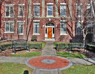 141 Beaconsfield Rd., Brookline, Massachusetts, 2 Bedrooms Bedrooms, 7 Rooms Rooms,2 BathroomsBathrooms,Residential Lease,For Rent,Beaconsfield Rd.,73539597