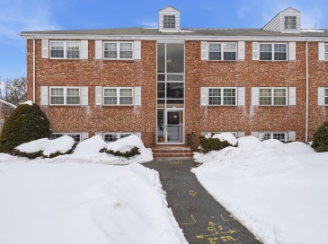 78 Edgelawn Ave, North Andover, Massachusetts, 2 Bedrooms Bedrooms, 4 Rooms Rooms,1 BathroomBathrooms,Residential,For Sale,Edgelawn Ave,73479893 78 Edgelawn Ave, North Andover, Massachusetts, 2 Bedrooms Bedrooms, 4 Rooms Rooms,1 BathroomBathrooms,Residential,For Sale,Edgelawn Ave,73479893