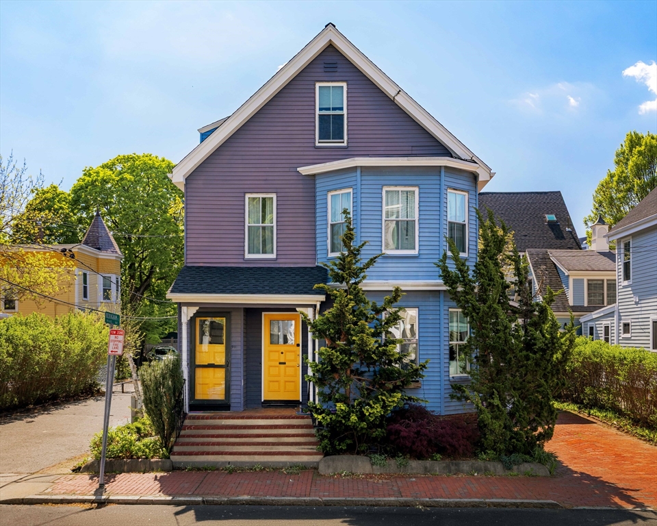 24 Rockingham Street, Cambridge, Massachusetts, 3 Bedrooms Bedrooms, 6 Rooms Rooms,2 BathroomsBathrooms,Residential,For Sale,Rockingham Street,73518214