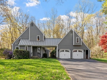 70 Wesson Street, Grafton, Massachusetts, 3 Bedrooms Bedrooms, 12 Rooms Rooms,2.5 BathroomsBathrooms,Residential,For Sale,Wesson Street,73513599