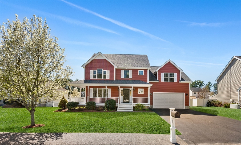 29 Saw Mill Ln, Rockland, Massachusetts, 4 Bedrooms Bedrooms, 6 Rooms Rooms,2.5 BathroomsBathrooms,Residential,For Sale,Saw Mill Ln,73509596