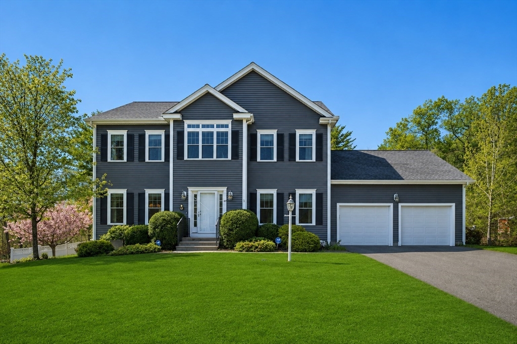 49 Brookmeadow Ln, Grafton, Massachusetts, 4 Bedrooms Bedrooms, 8 Rooms Rooms,2.5 BathroomsBathrooms,Residential,For Sale,Brookmeadow Ln,73514205