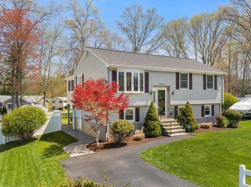 34 Christina Avenue, Billerica, Massachusetts, 3 Bedrooms Bedrooms, 8 Rooms Rooms,1.5 BathroomsBathrooms,Residential,For Sale,Christina Avenue,73511059 34 Christina Avenue, Billerica, Massachusetts, 3 Bedrooms Bedrooms, 8 Rooms Rooms,1.5 BathroomsBathrooms,Residential,For Sale,Christina Avenue,73511059