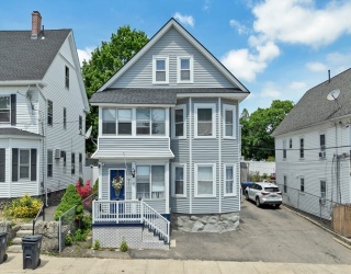 65-1/2 Oakland Ave, Methuen, Massachusetts, 6 Bedrooms Bedrooms, 10 Rooms Rooms,2 BathroomsBathrooms,Residential Income,For Sale,Oakland Ave,73526318