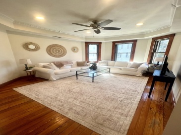 261 E Street, Boston, Massachusetts, 3 Bedrooms Bedrooms, 5 Rooms Rooms,1 BathroomBathrooms,Residential Lease,For Rent,E Street,73539618