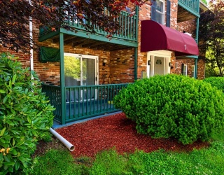 75 Huntoon Memorial Hwy, Leicester, Massachusetts, 1 Bedroom Bedrooms, 4 Rooms Rooms,1 BathroomBathrooms,Residential,For Sale,Huntoon Memorial Hwy,73539629