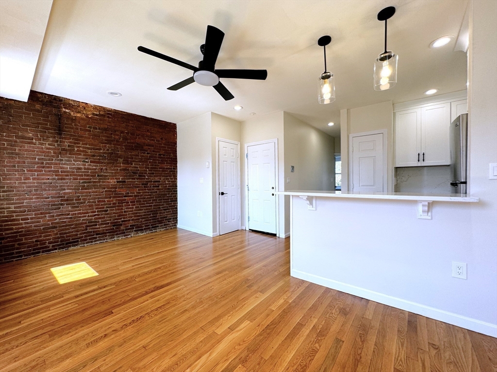 6 Moreland Street, Boston, Massachusetts, 9 Bedrooms Bedrooms, 19 Rooms Rooms,5 BathroomsBathrooms,Residential Income,For Sale,Moreland Street,73529068
