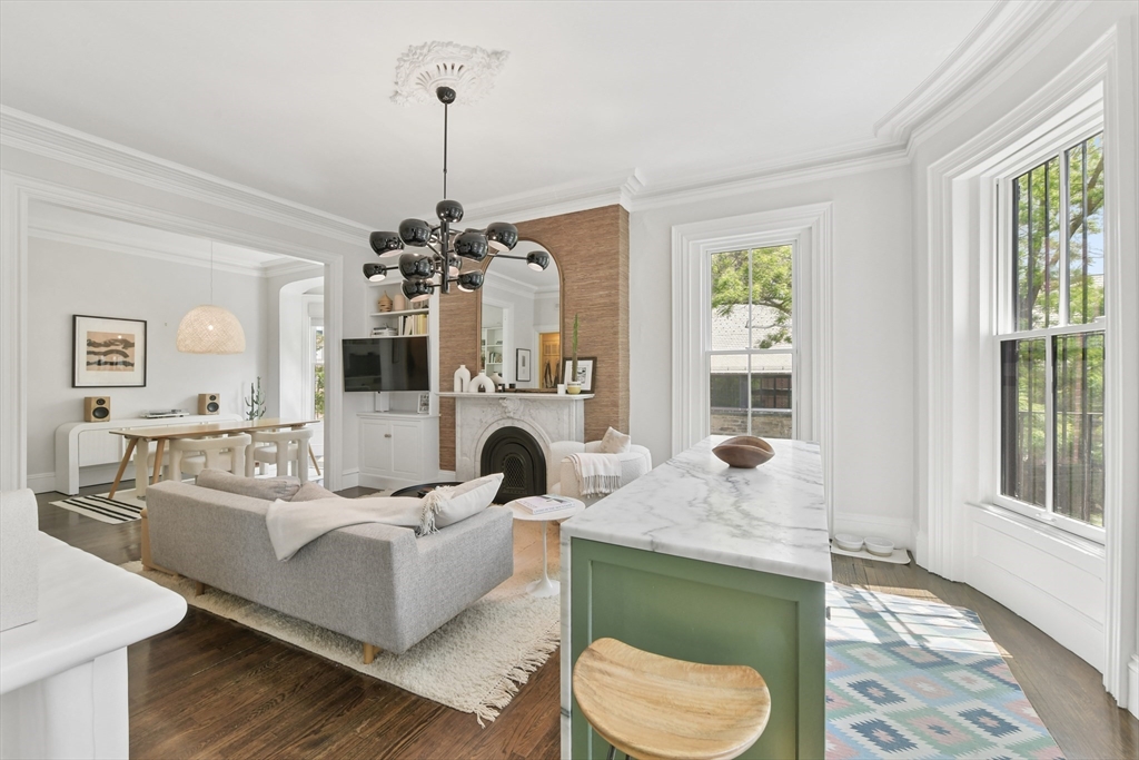 748 Tremont Street, Boston, Massachusetts, 1 Bedroom Bedrooms, 5 Rooms Rooms,1 BathroomBathrooms,Residential,For Sale,Tremont Street,73539659